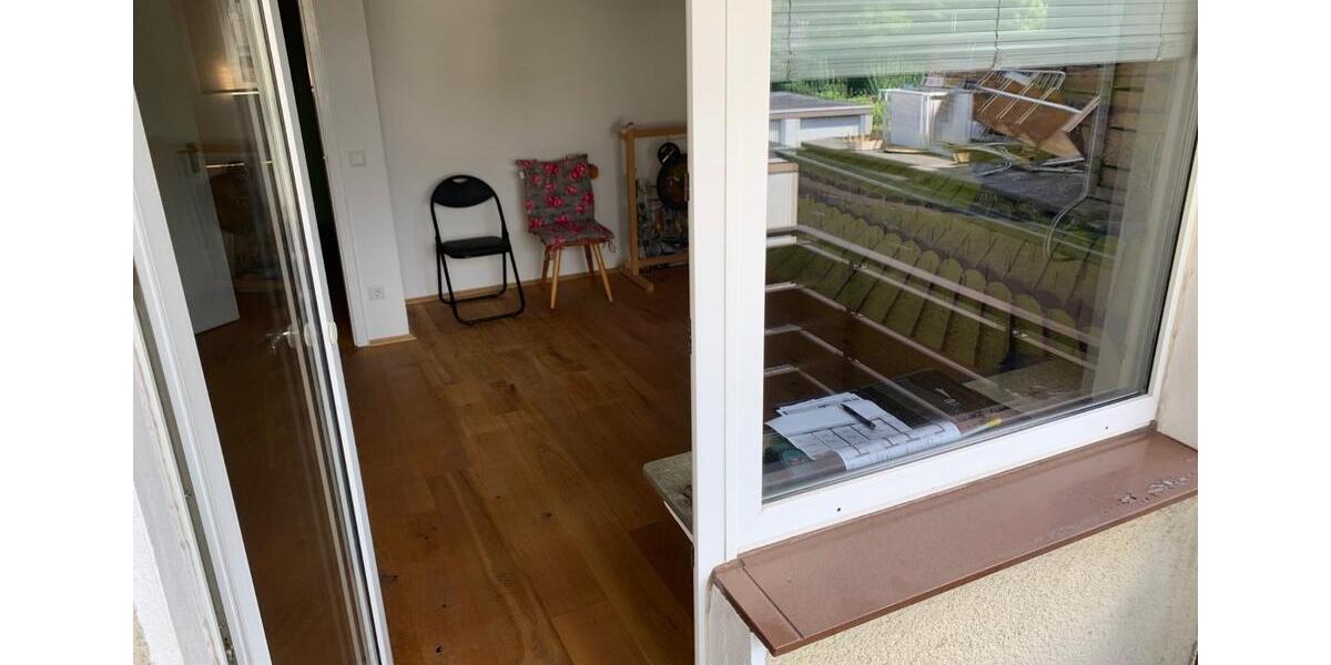 Sehr schöne Single Wohnung 2 zimmer