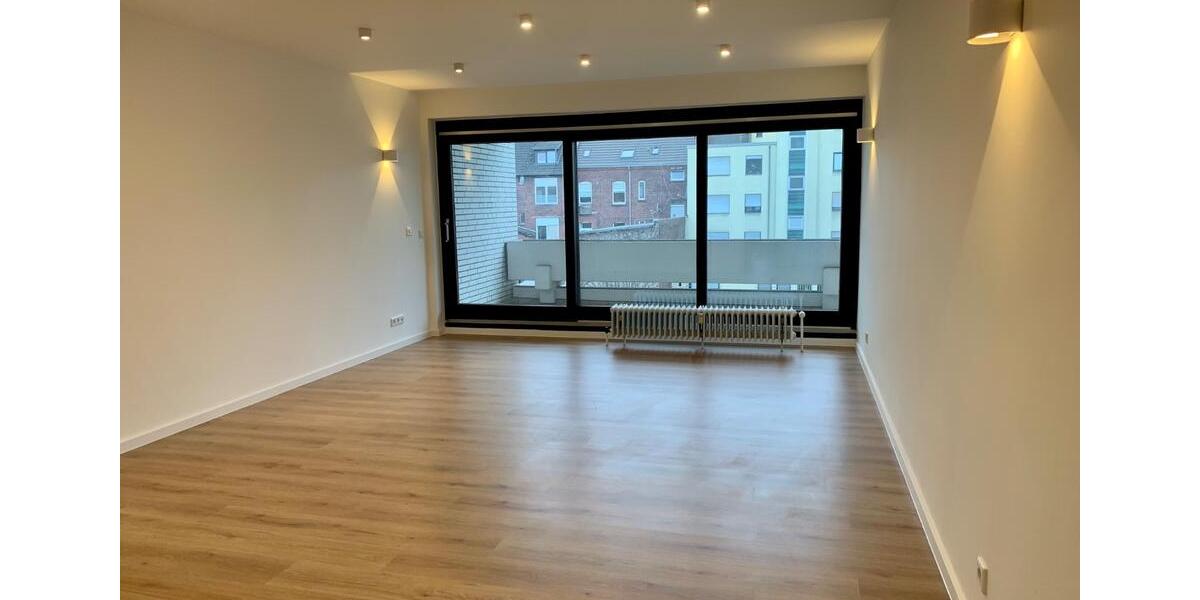 TRAUMHAFT SCHÖN! Sanierte 3-Zimmer Wohnung mit Balkon 3 zimmer