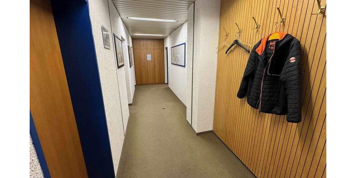 POTENZIALSTARKES BÜROHAUS MIT GARAGEN UND VIEL PLATZ IN DORTMUND BODELSCHWINGH zimmer