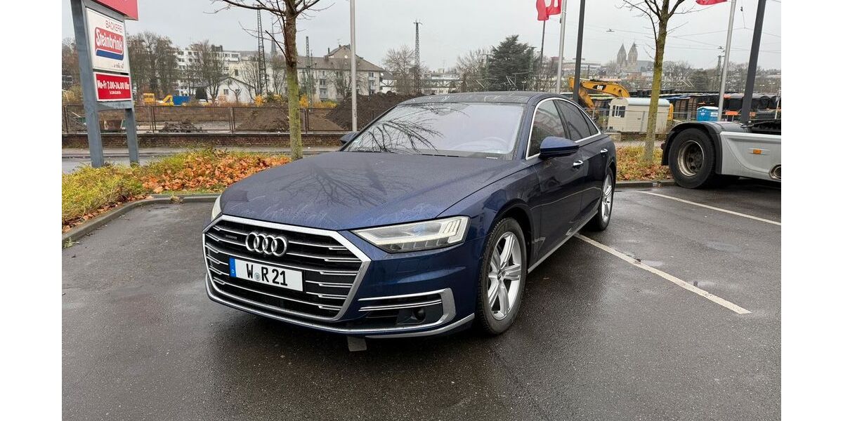 Audi A8 80.000 km 48.000 &euro; Wuppertal 42279