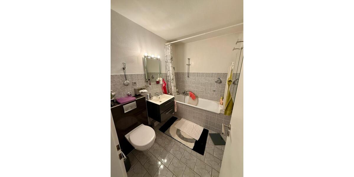 Wohn(t)raum mit einzigartiger Aussicht in Wuppertal 2 zimmer