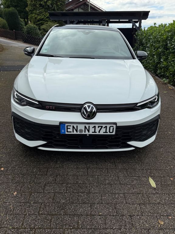 VW Golf 7.800 km 40.500 € Ennepetal 58256