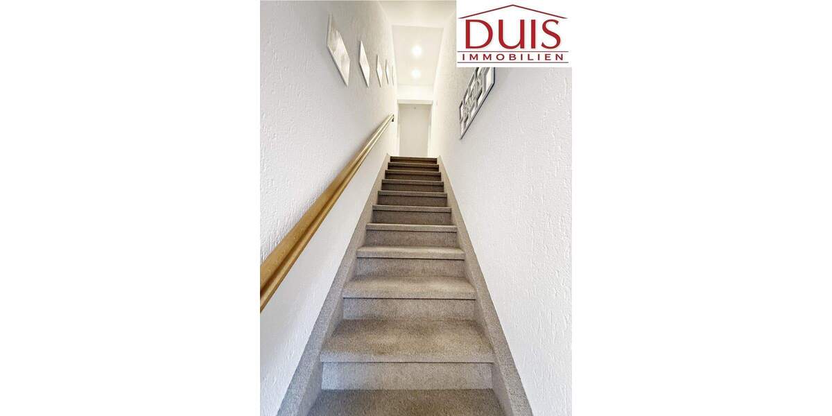 Einziehen und Glücklich sein! Keine großen Sanierungen, Spielstraße, Doppelgarage, Traumgarten.... 5 zimmer