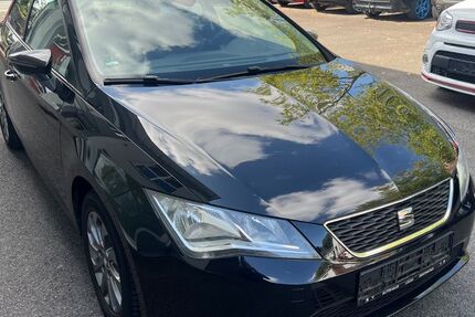 Seat Leon 127.000 km 6.699 &euro; Recklinghausen 45663