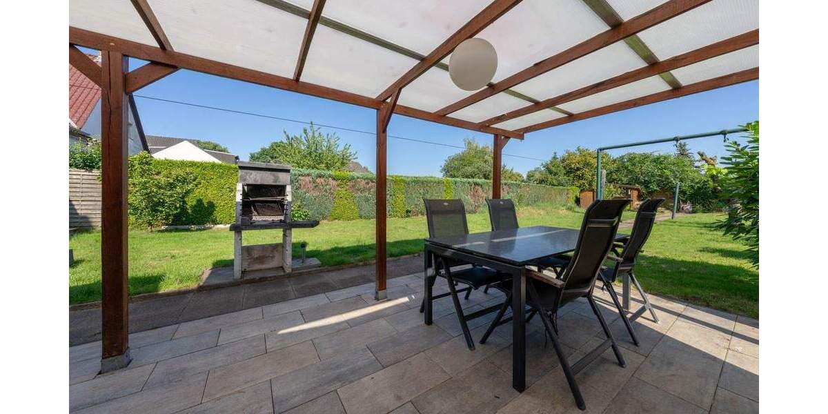 Renovierte Doppelhaushälfte mit Garten und Garage in zentrumsnaher Lage von Lünen 3 zimmer