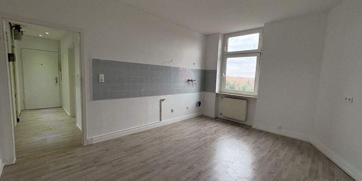 Renoviert Wohnung in zentraler Lage von Berghofen 3 zimmer