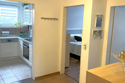Helle 3-Zimmer-Dachgeschoßwohnung, mit Einbauküche & Grillplatz - Gepflegtes Wohnen in Remscheid