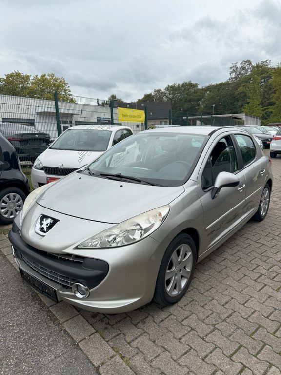 Peugeot 207 172.348 km 2.950 € Essen 45356