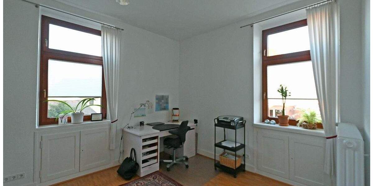 Eine echte Rarität! Historisches Pfarrhaus auf tollem Grundstück in Bochum-DahlhausenLinden 1 zimmer