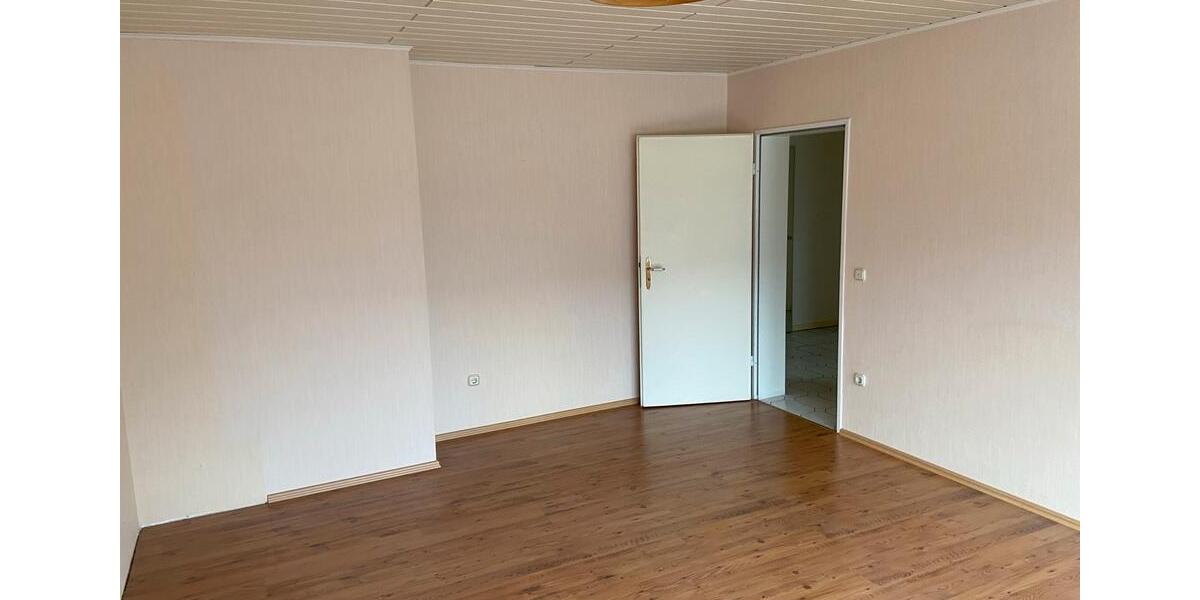 Dachgeschoßwohnung Bochum Bochum-Mitte - 2 Zimmer, 77 m&sup2;, 850&euro; | Angebot:26676634