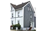 1-Fam. Haus mit Einliegerwohnung und Garagenhof zimmer