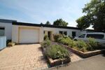 Hier wohnt die Sonne ! Farbenfroher Bungalow in Hangelar