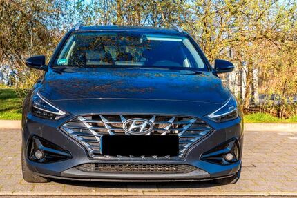 Hyundai i30 67.000 km 11.600 &euro; Essen 45138