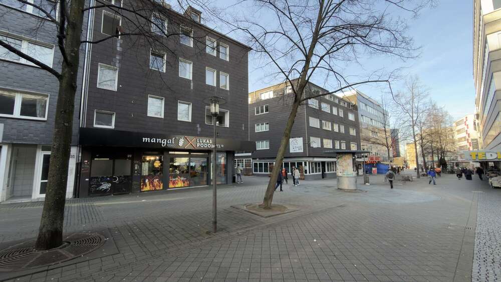 Renditestarkes Eckhaus in Essen-Stadtmitte: Vollvermietetes Wohn- und Geschäftshaus mit Aufzug 25 zimmer