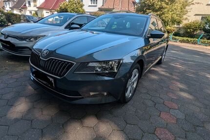 Skoda Superb 125.000 km 16.000 € Recklinghausen 45659