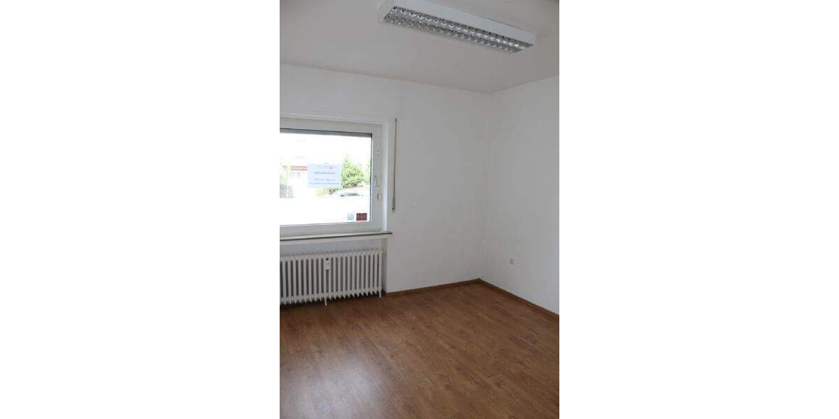 Neues Jahr, neues Glück! Wünderschönes Ladenlokal, 88 m², sucht neue Mieter!!! Büro - Praxis - Kita - Boutique, alles ist möglich! 3 zimmer