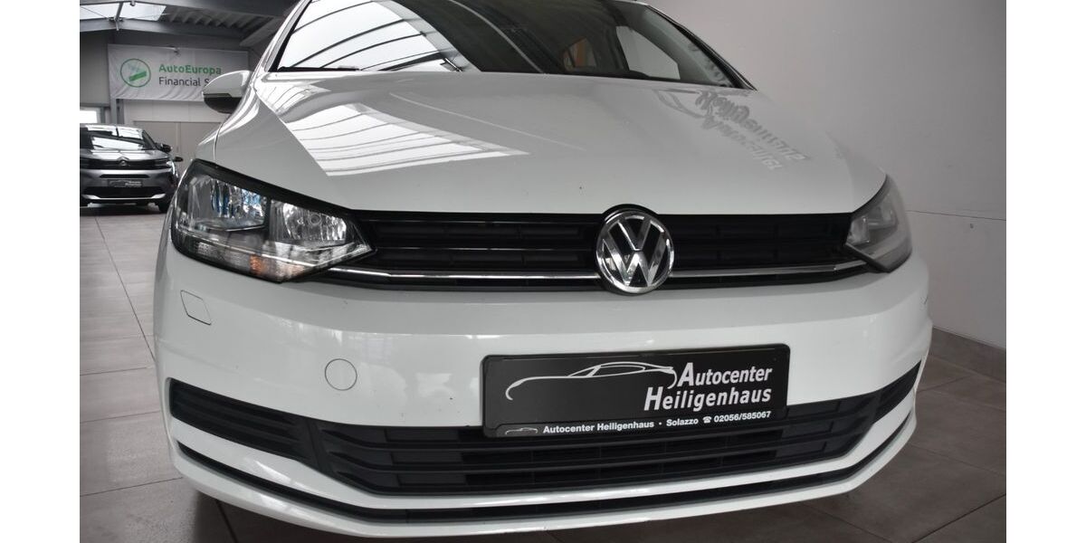 VW Touran 150.452 km 12.480 &euro; Heiligenhaus 42579