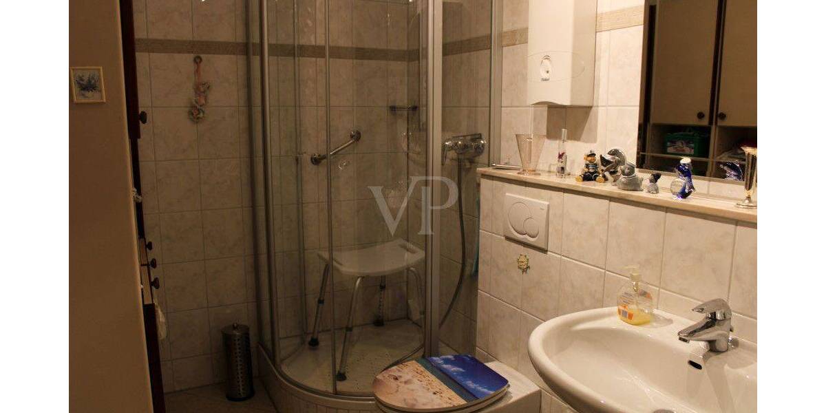 Etagenwohnung Velbert Mitte - 2 Zimmer, 60 m&sup2;, 550&euro; | Angebot:26805181