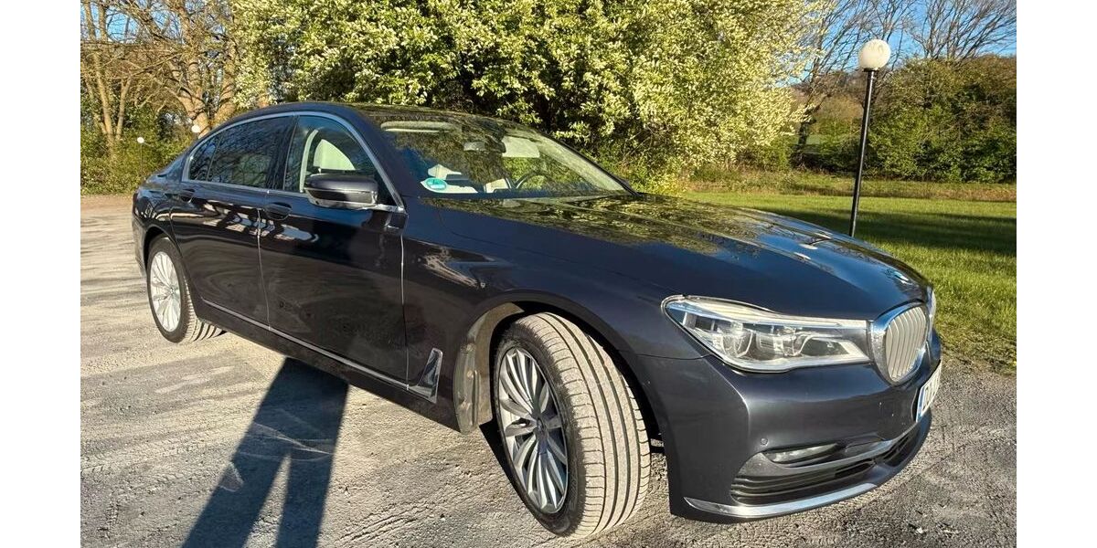 BMW 740 353.000 km 20.900 &euro; Waltrop 45731