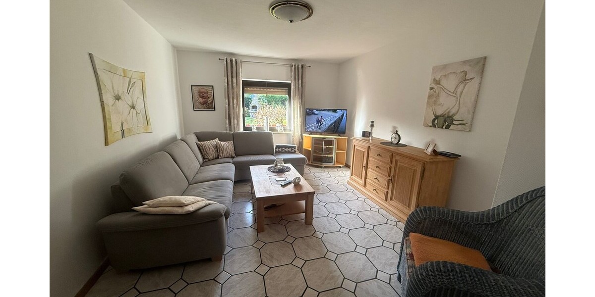 Freistehendes Zweifamilienhaus mit großem Garten in ruhiger Lage von Lünen 8 zimmer