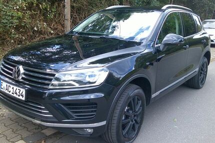 VW Touareg 165.000 km 15.700 € Bottrop 46238