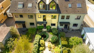 PLATZWUNDER MIT GARTENIDYLLE & KAMIN-CHARME - Reihenmittelhaus Dortmund Mengede | Angebot:26996168