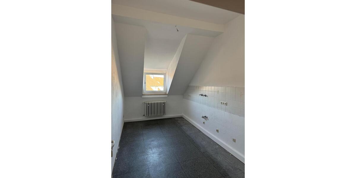 Maisonettenwohnung Essen Stadtbezirk VIII - 5 Zimmer, 140 m&sup2;, 1.190&euro; | Angebot:26681777