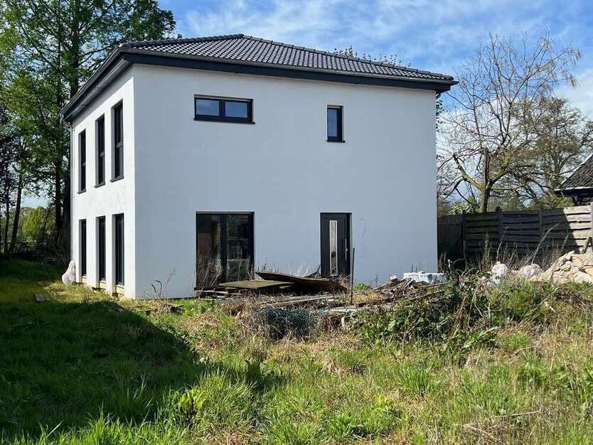 Haus zum Kaufen in Neuenhaus 329.000 € 142 m²