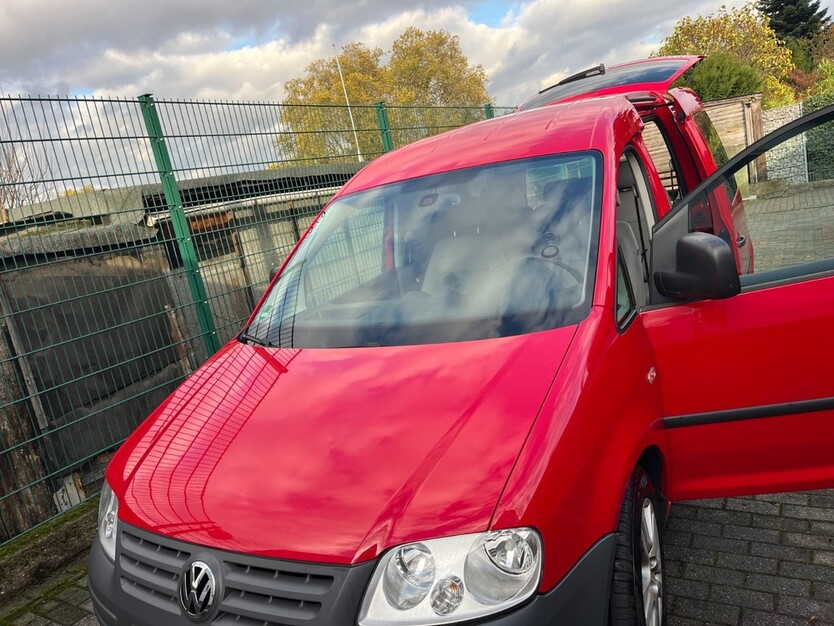 VW Caddy 192.000 km 4.000 € Essen 45121