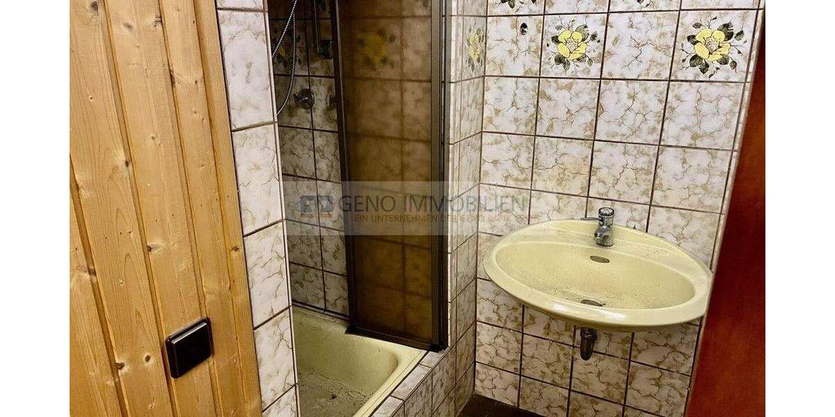 Zwei Einheiten mit Option auf Erweiterung, komplett frei! 6 zimmer