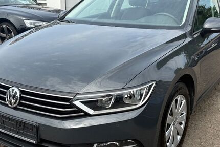 VW Passat 152.403 km 12.898 &euro; Heiligenhaus 42579
