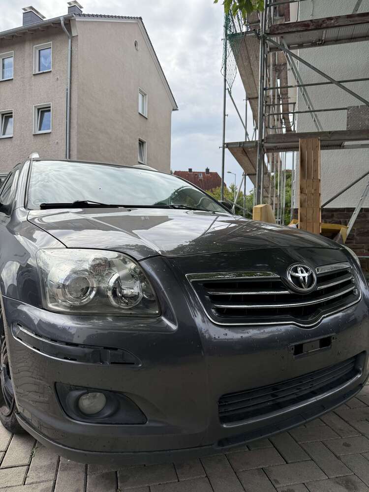 Avensis