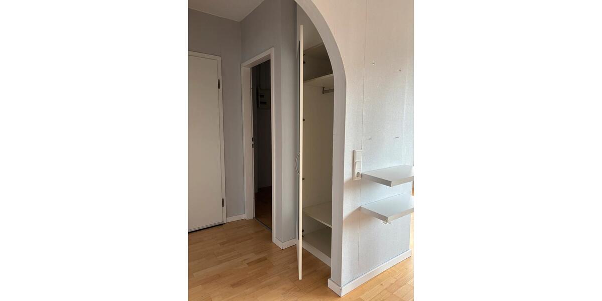 Dachgeschoßwohnung Wuppertal Gemarkung Nächstebreck - 2.5 Zimmer, 63 m&sup2;, 660&euro; | Angebot:25645309