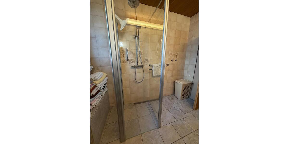 4,5-Zimmer Wohnung, Hochparterre in Wattenscheid- Eppendorf 4 zimmer