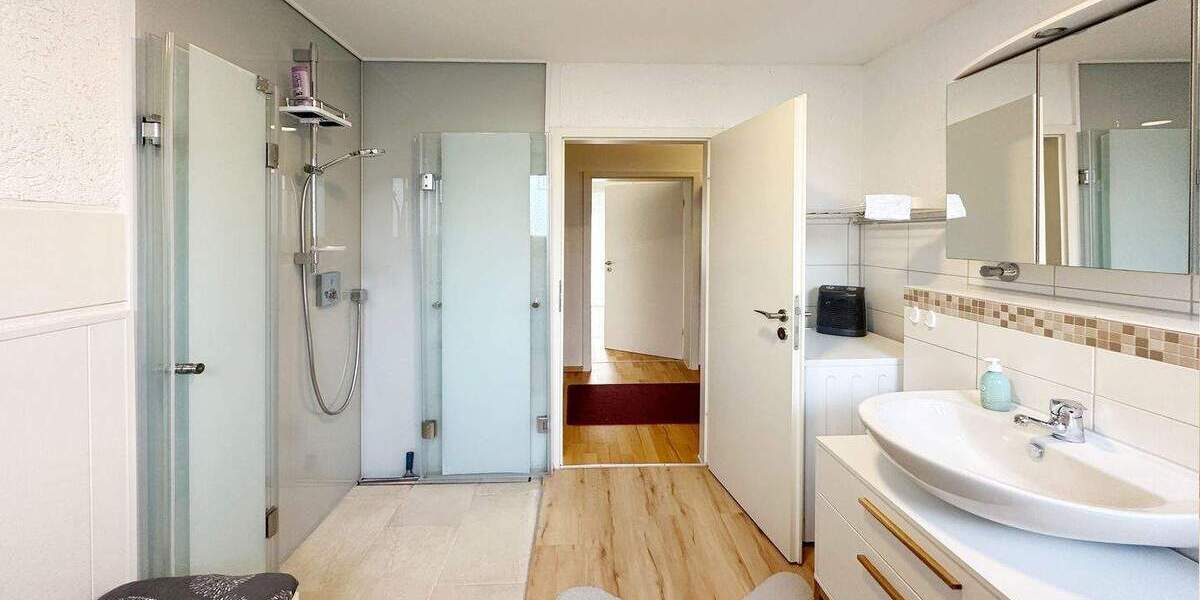 E-Steele: Gepflegte 2,5 Zimmer ETW 68 m² EG mit Loggia in ruhiger SO-Lage 2 zimmer