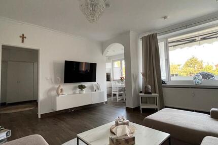 Traumhafte Sanierte 4 Zimmer Wohnung