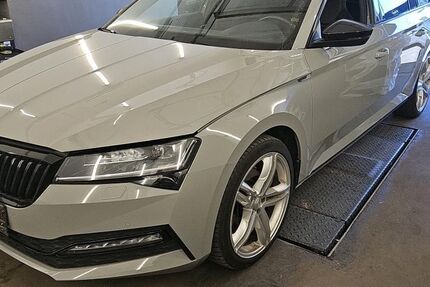 Skoda Superb 84.216 km 30.887 &euro; Hagen 58091