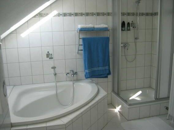 Gepflegtes Wohn-Geschäftshaus in Wuppertal-Barmen mit Potential zimmer