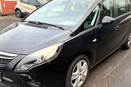 Opel Zafira 207.000 km 4.699 &euro; Bottrop 46238