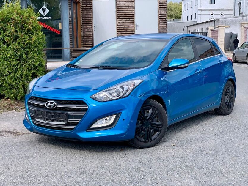 Hyundai i30 75.469 km 6.800 € Gelsenkirchen 45884