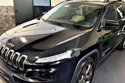 Jeep Cherokee 134.000 km 12.900 &euro; Gelsenkirchen 45886
