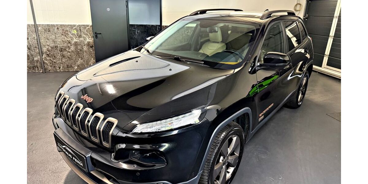 Jeep Cherokee 134.000 km 13.500 &euro; Gelsenkirchen 45886