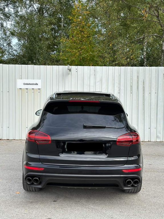 Porsche Cayenne 213.248 km 27.200 € Gelsenkirchen 45879