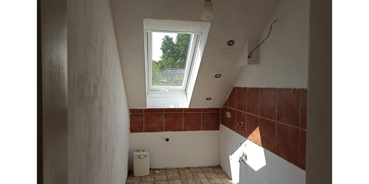Dachgeschoßwohnung Dortmund Hombruch - 4 Zimmer, 87 m&sup2;, 735&euro; | Angebot:27600011