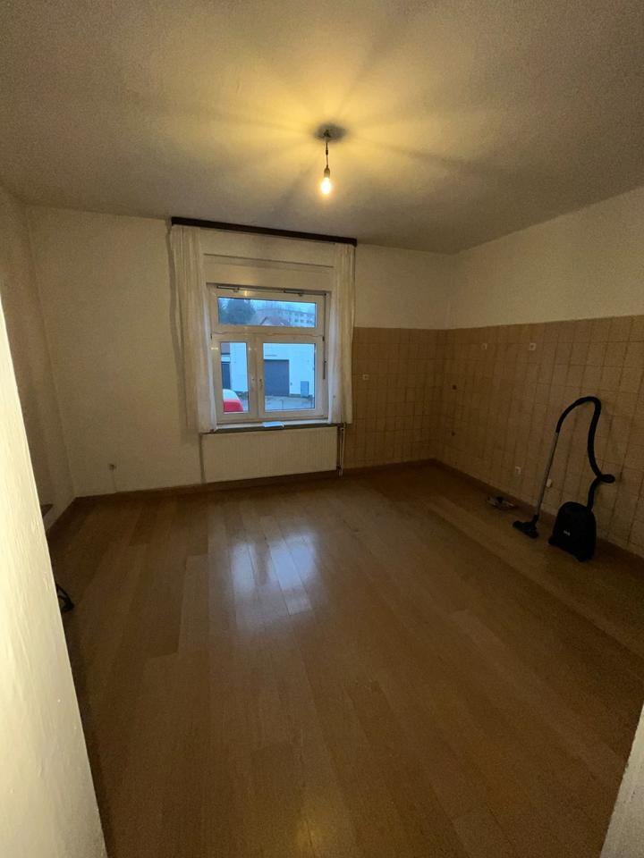 Mehr- Einfamilienhaus mit viel Platz und Garten -PROVISIONSFREI-