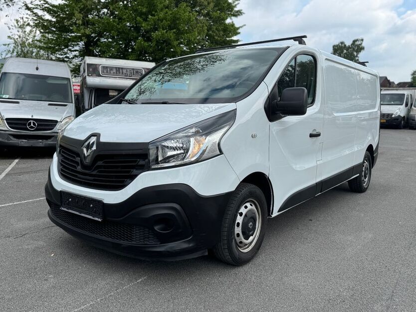 Renault Trafic 82.400 km 11.890 € Bottrop 46236