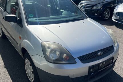 Ford Fiesta 125.000 km 1.699 &euro; Recklinghausen 45663