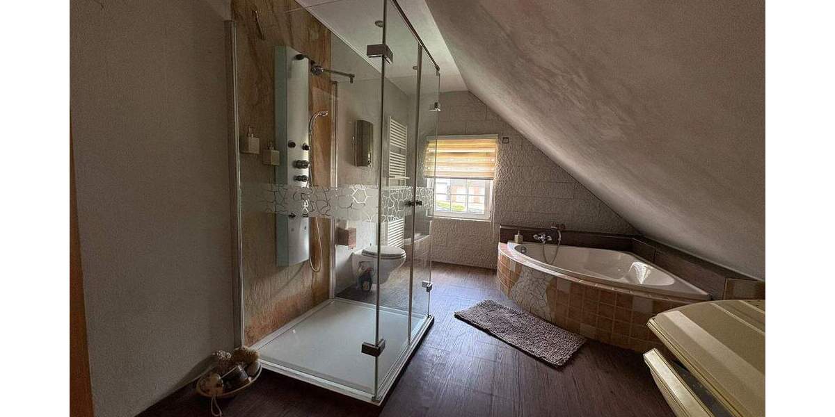 Einfamilienhaus Witten Stockum - 5 Zimmer, 217 m&sup2;, 549.000&euro; | Angebot:25801017