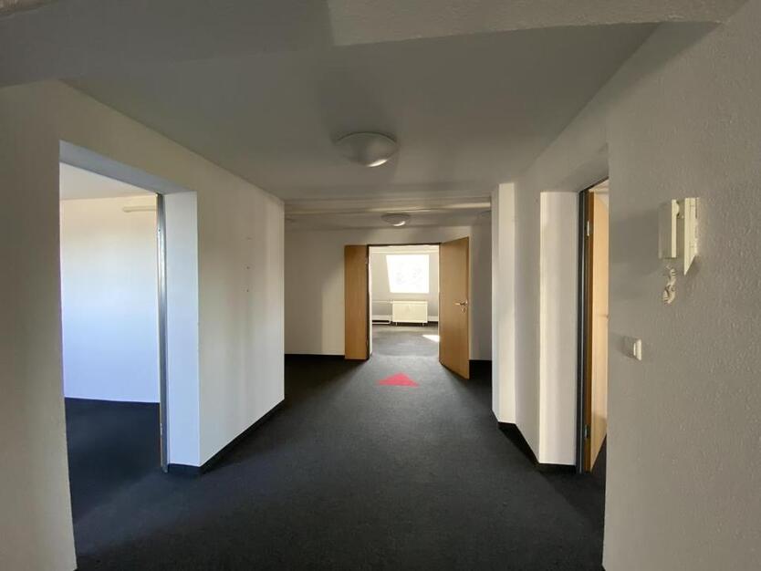 Ihr Großzügiges Büro im Zentrum von Dortmund: Arbeiten Sie mit Stil und Komfort! zimmer