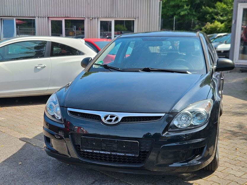 Hyundai i30 147.000 km 3.600 € Essen 45356